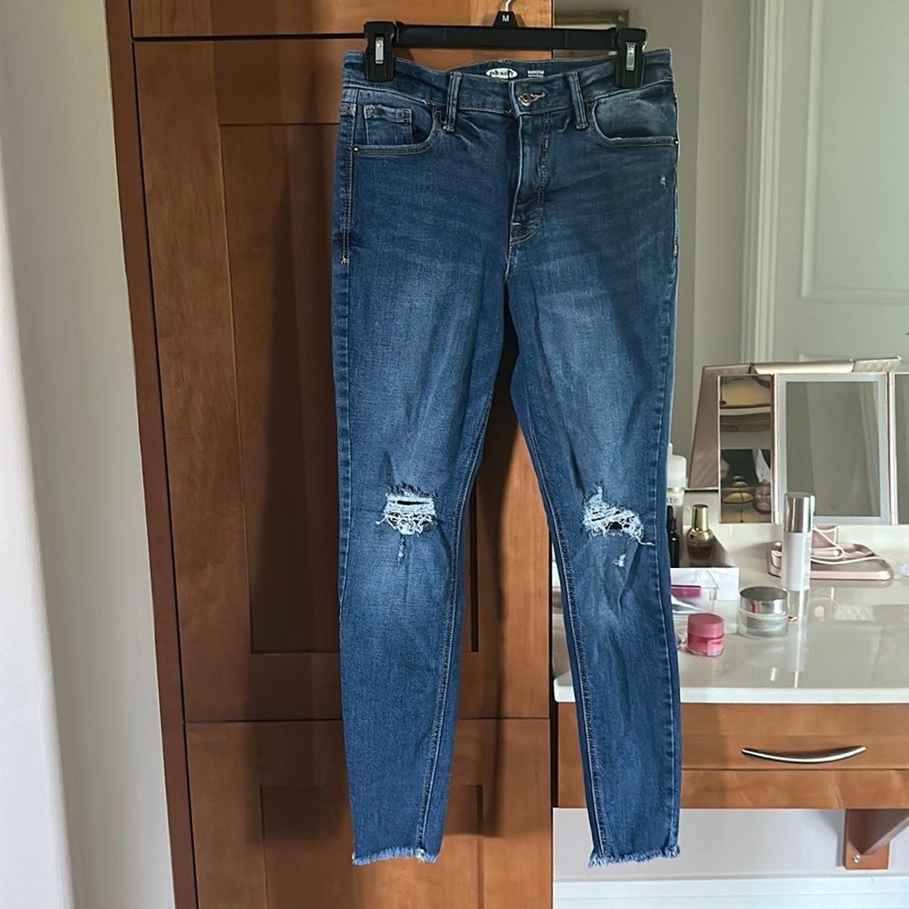 Women’s blue skinny jeans